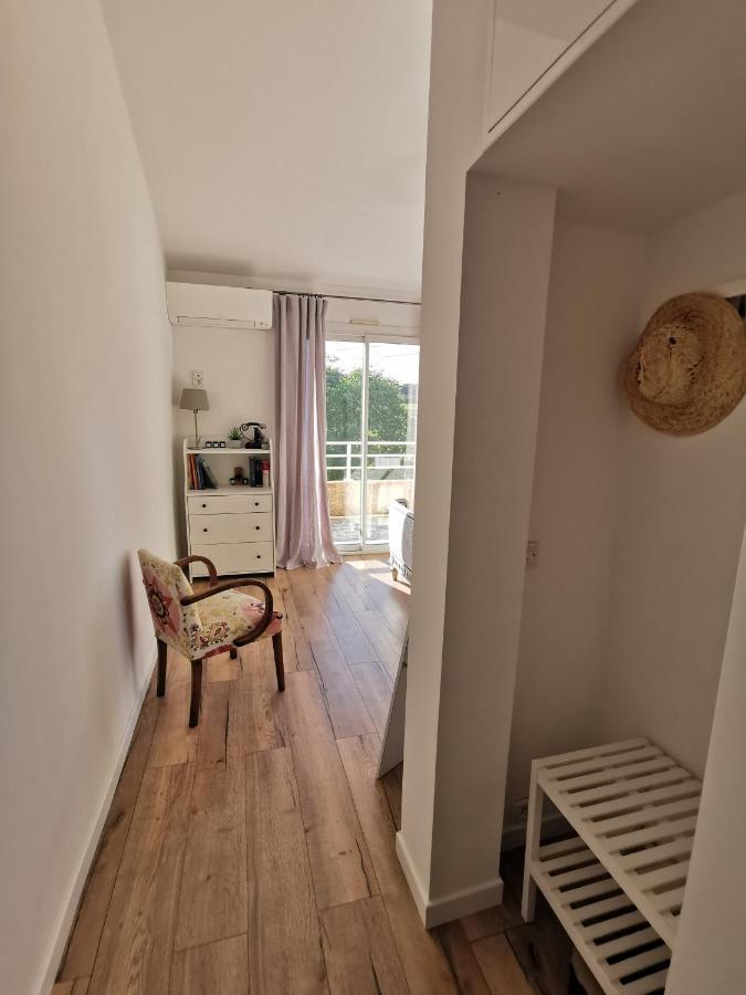 La Chambre Du Saunei Castelnau-de-Guers Luaran gambar
